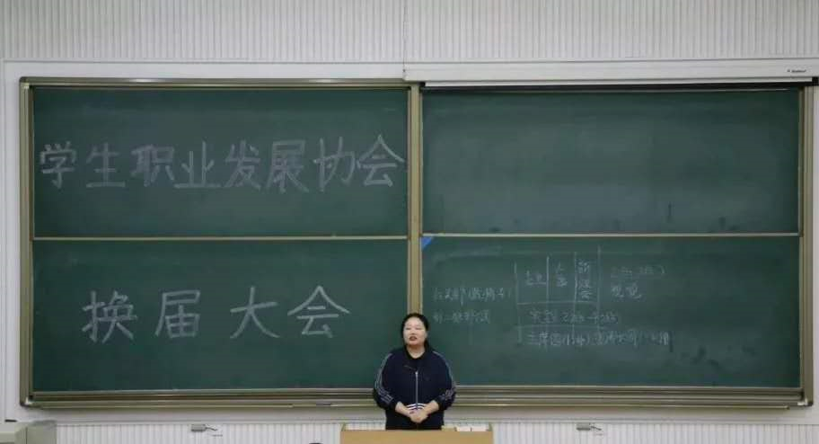 1596675098480632.png 周泊丞.png