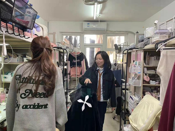 1680160316929660.png 欧璇 戏美21-1班班导师.png