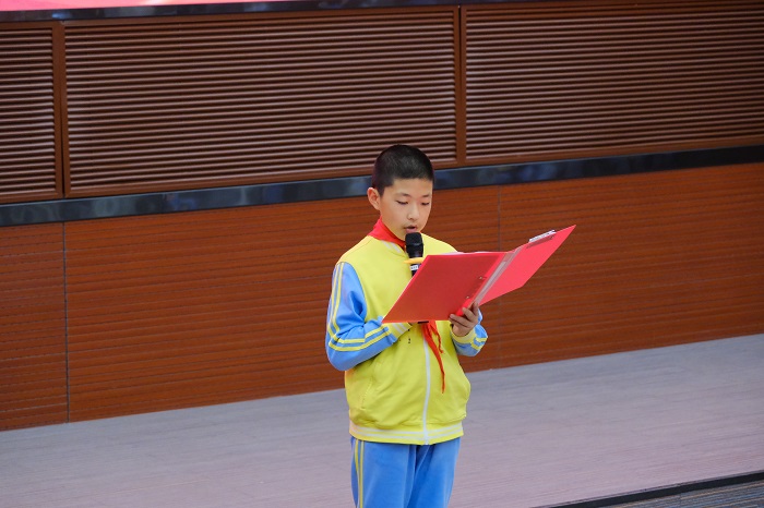 1681119738108309.jpg 牛山三小学生代表发言.JPG