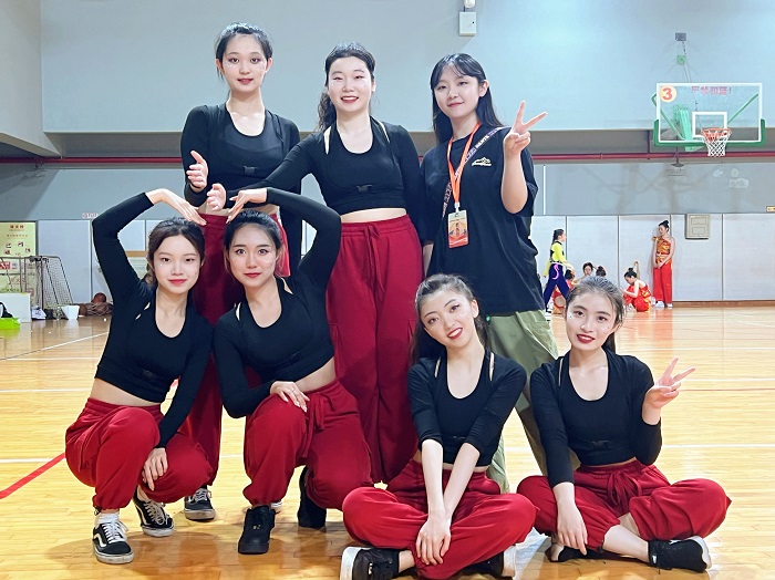 1685699003638361.jpg c882ce4d7bf5e25a23f4c788c644e2d.jpg