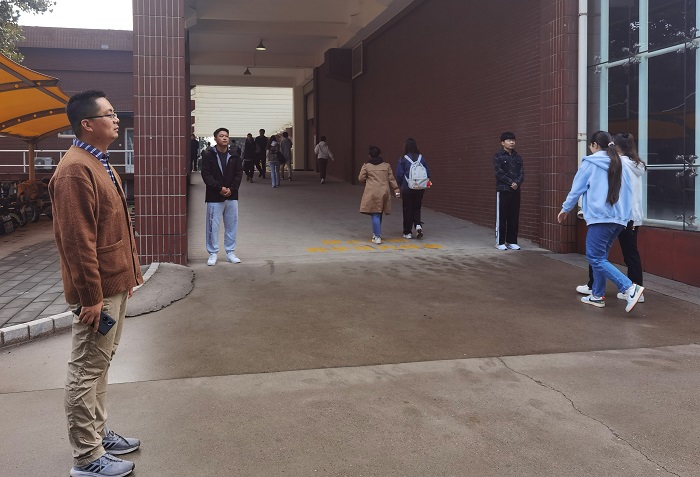 1696903038793815.jpg 2.jpg