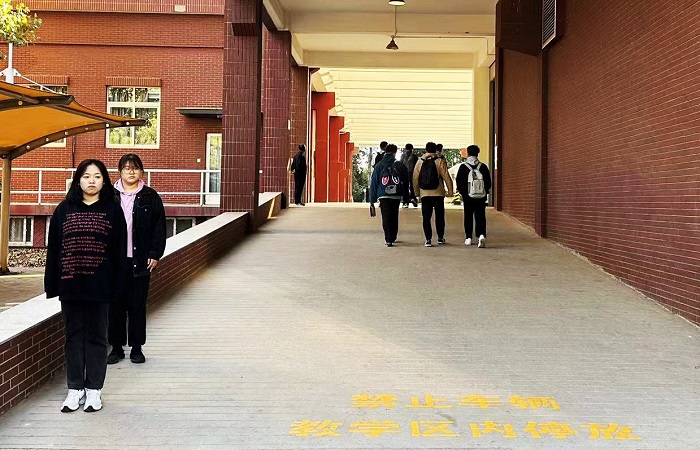 1696903086173363.jpg 5.jpg