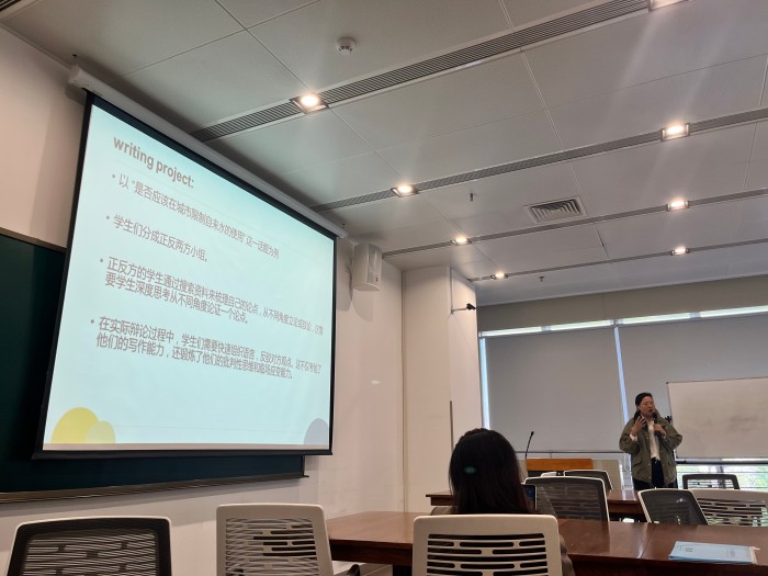 1745567308251386.jpg 卢虹宇老师2.jpg