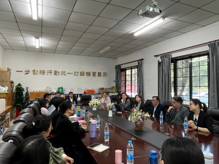 1746588228837741.jpg 世纪学院教师1.jpg