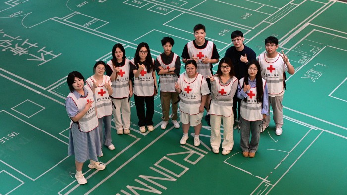 1751959758149729.jpg 合影2.jpg