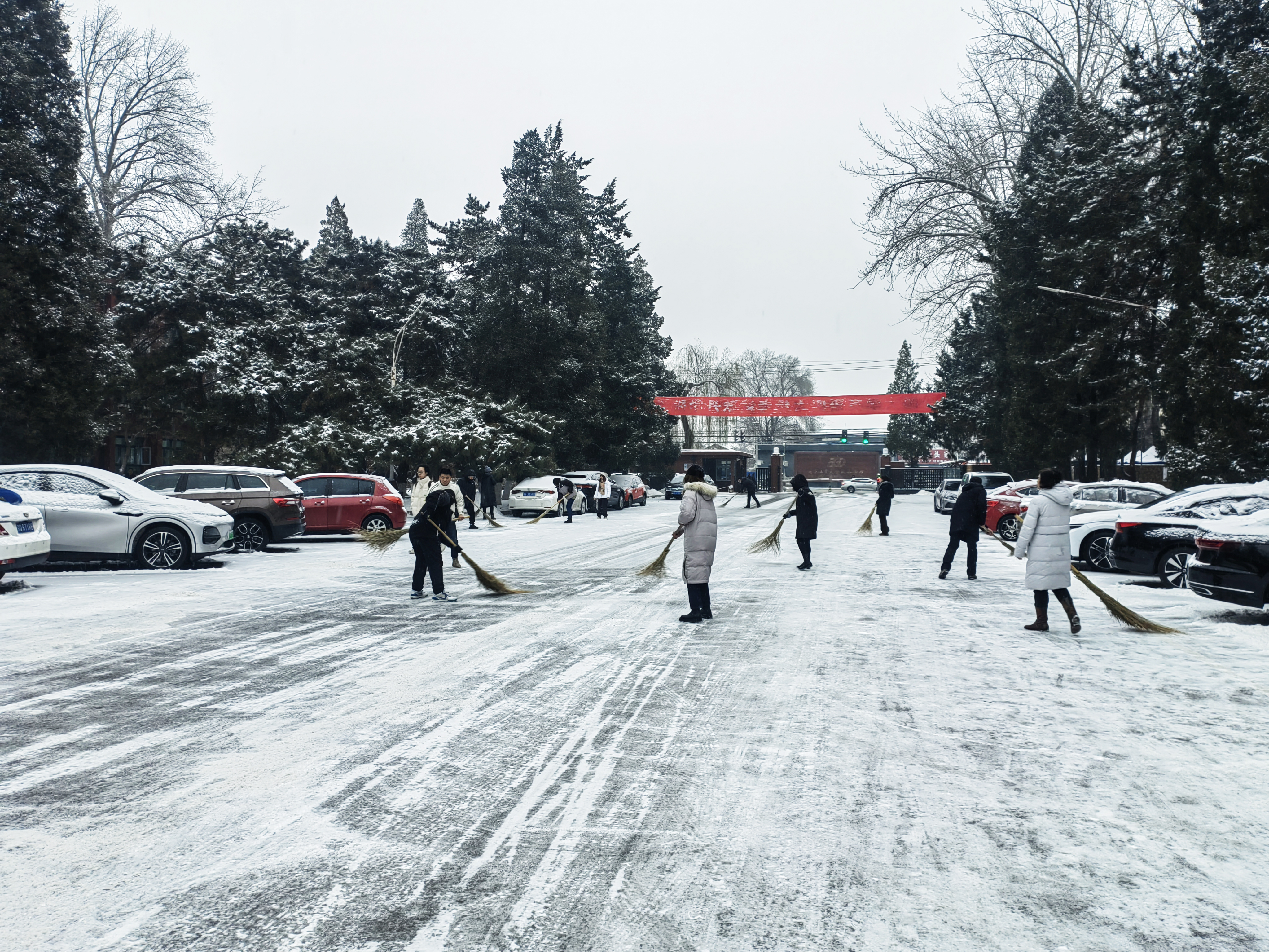 1702522738904375.jpg 1702522738904375.jpg