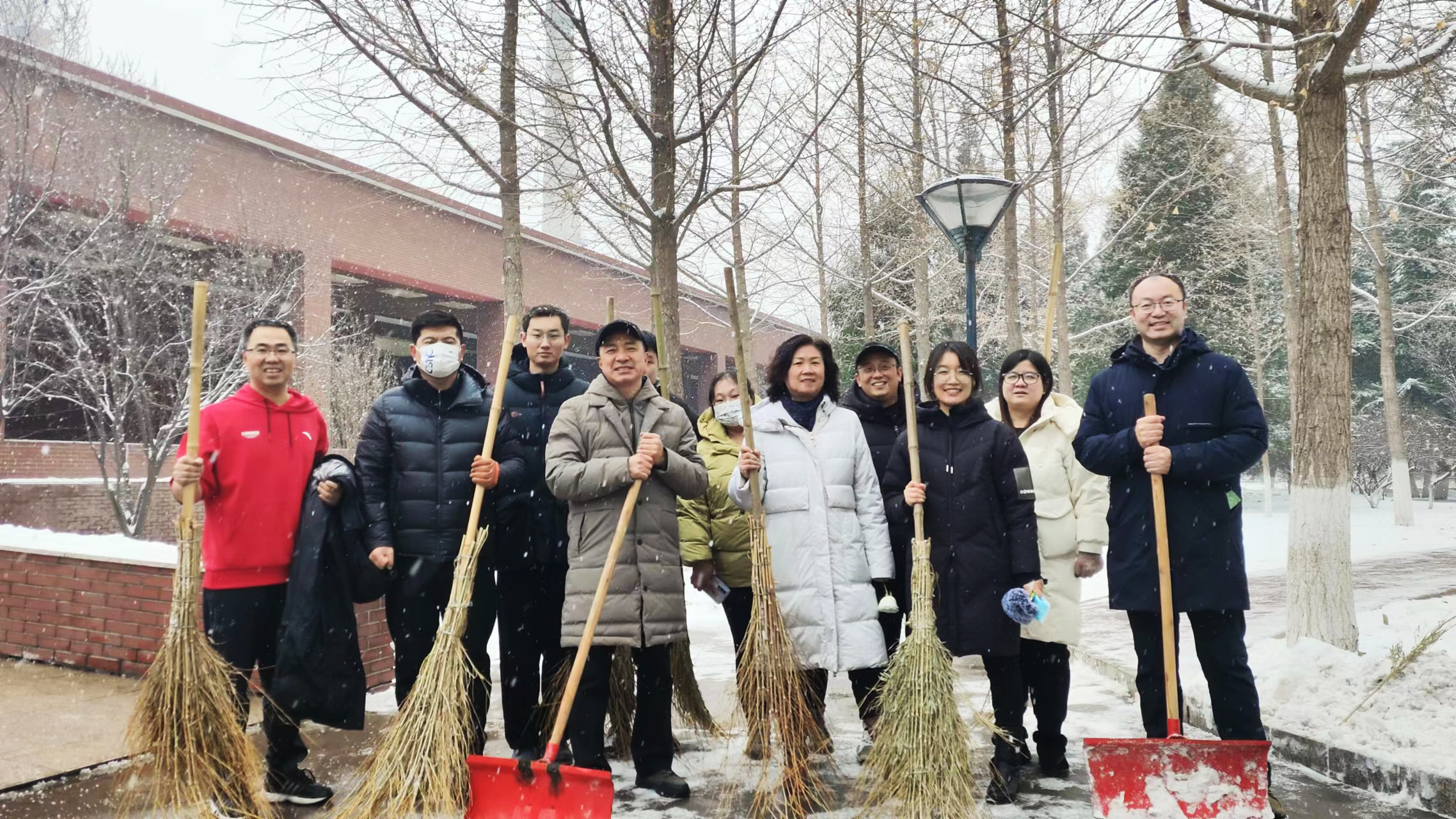 1702522760996250.jpg 1702522760996250.jpg